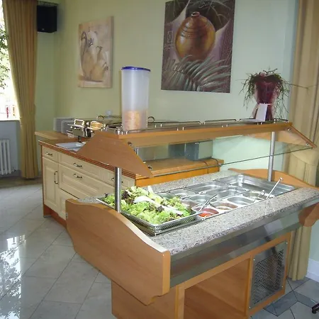 Am Ceresplatz Gasthof 2*